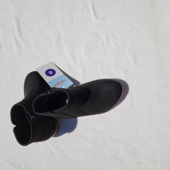 Black Suede Toddler Ankle Boots with Zipper - Picture 5 of 10